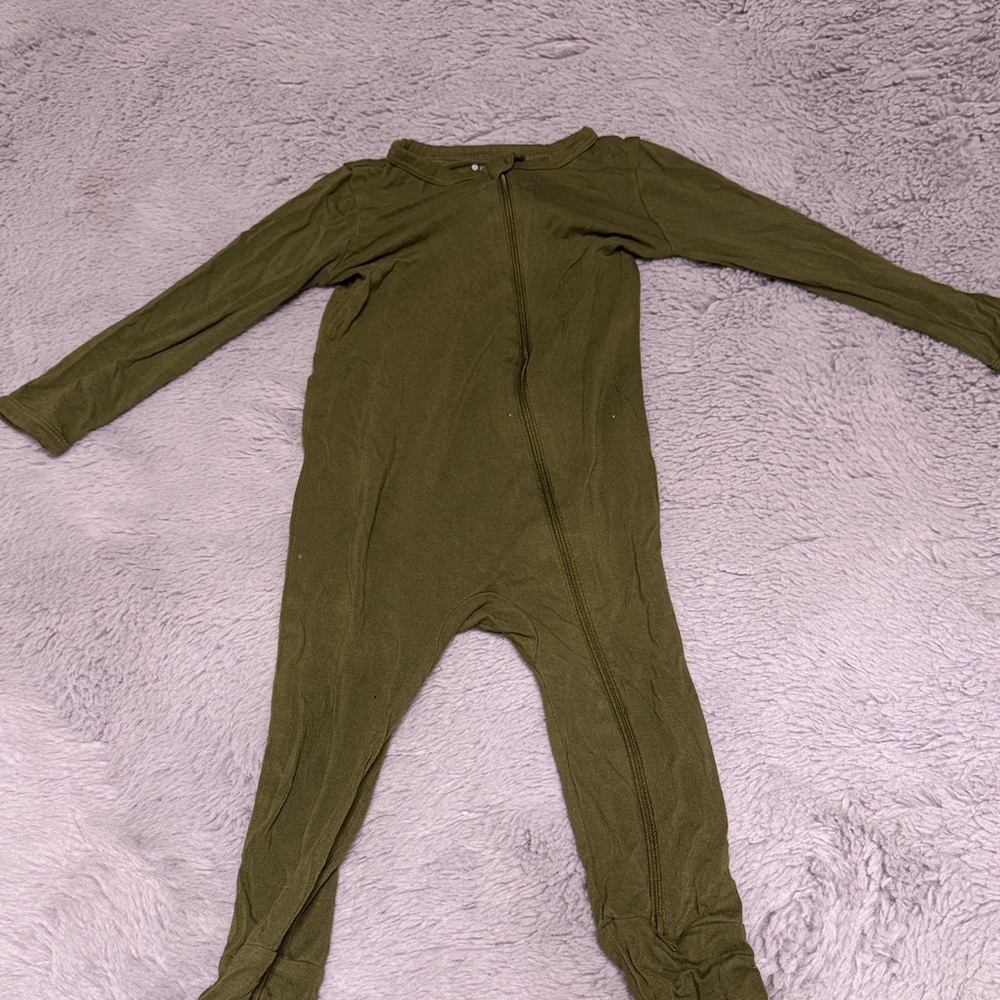 Kyte BABY Olive Green Long Sleeve Footed One-Piece
